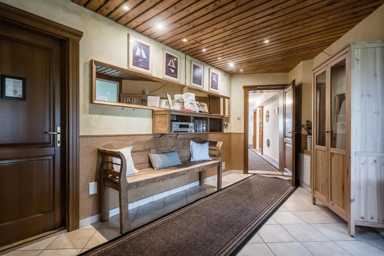 Private Villa With Indoor Pool Budapest 0*,  Magyarország